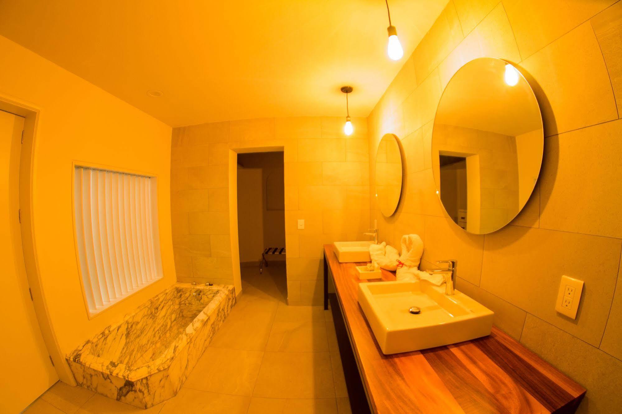 Hotel Boutique Abad Сапопан Екстер'єр фото